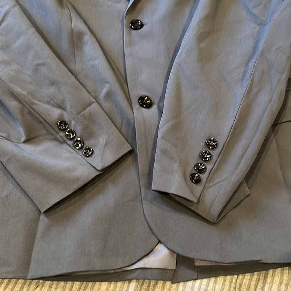 NWOT gray blazer , two button XXL never worn new - Picture 7 of 7